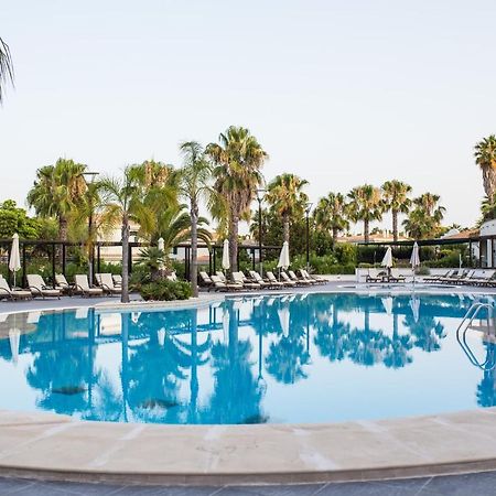 Wyndham Grand Algarve 호텔 퀸타도라고 외부 사진 Pool at the hotel