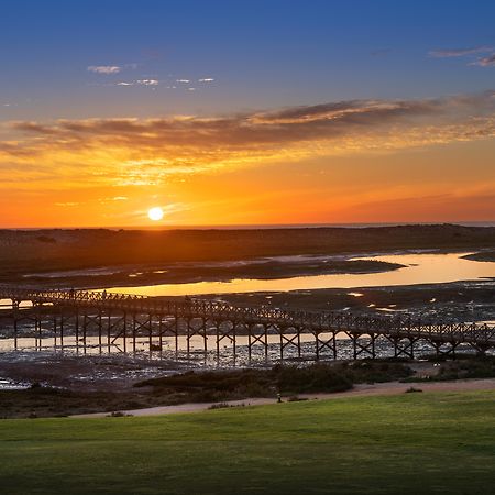 Wyndham Grand Algarve 호텔 퀸타도라고 외부 사진 Sunset over the San Marcos River