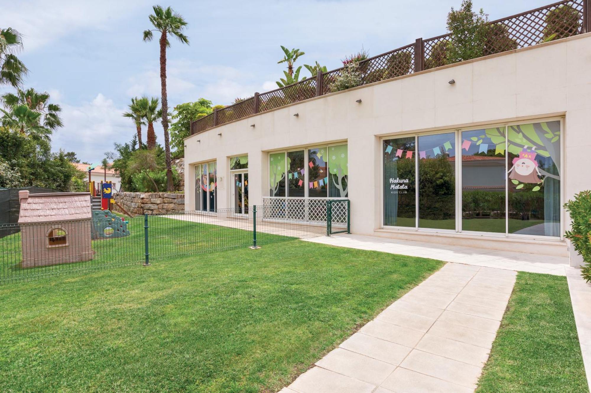 Wyndham Grand Algarve 호텔 퀸타도라고 외부 사진 The school's campus